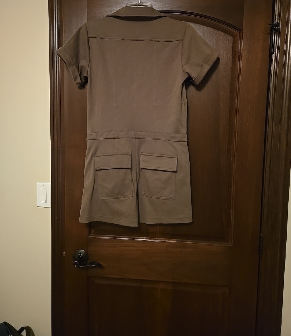 Cabi Casual Short Sleeve Zip Romper in Olive Green size XS - Picture 3 of 3